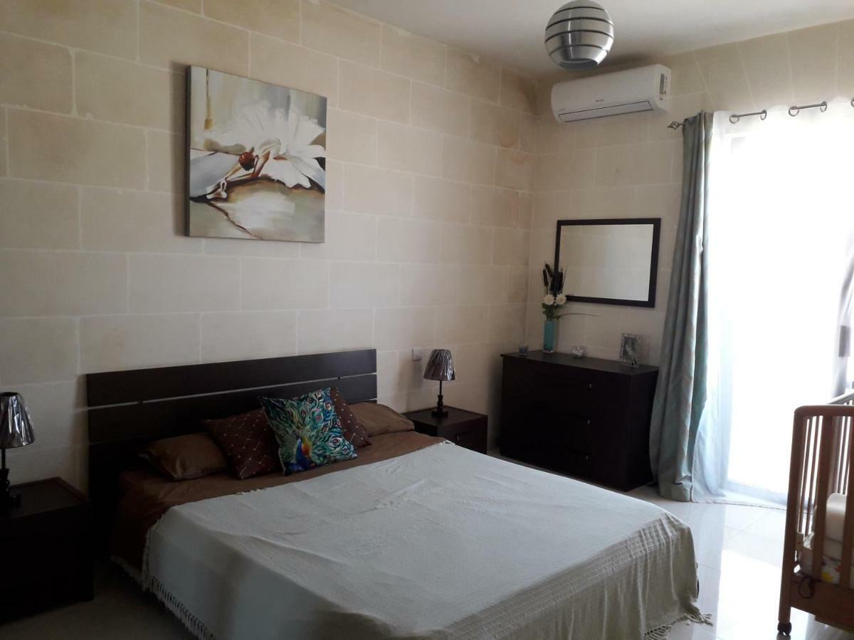 Gozo Holiday Apartment Айнсилем Экстерьер фото